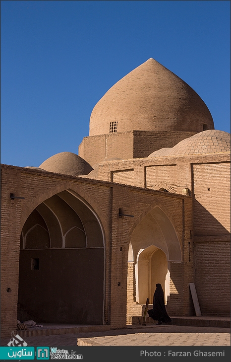 تحول معماری اسلامی در مسجد جامع اردستان , تحول معماری اسلامی , مسجد جامع اردستان , اردستان , نخستین مسجد دوطبقه تاریخ اسلام  , نخستین مسجد دوطبقه , تاریخ اسلام  ,