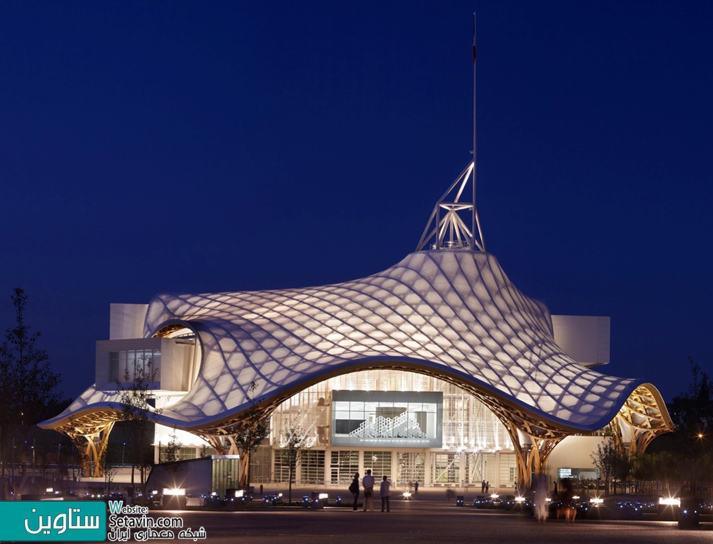 مرکز فرهنگی , Pompidou-Metz , تیم معماری , Shigeru Ban , فرانسه , مرکز پمپيدو-متز , Shigeru Ban , معمار ژاپني , سقف مواج , پارچه تفلون , مجموعه فرهنگی