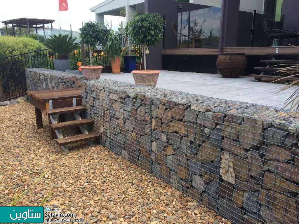 گابیون , کاربرد گابیون , عملکرد گابیون , Gabion , Gabions , A gabion , دیوار گابیون , concrete scraps , wire cage , دیوار تور سنگ , تور سنگی , دیوار تور و سنگ