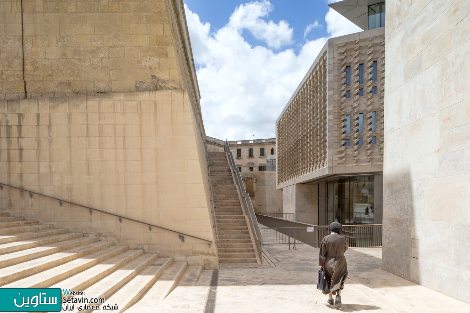 نگاهی به Valletta City Gate اثری از رنزو پیانو