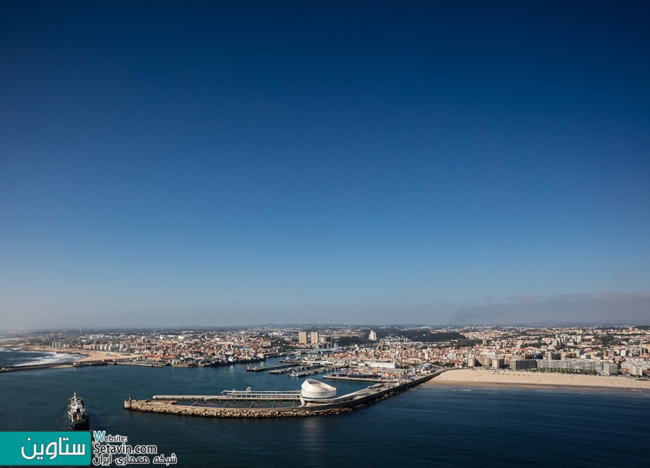 Fernando Guerra , طراحی بندر کشتی تفریحی , Leixões Cruise Terminal , پرتغال , ترمینال Leixões Cruise , ترمینال , Leixões Cruise , منحنی , Curves , Fernando Guerra , طراحی بندرگاه , بندر , بندرگاه , کشتی تفریحی ,  اسکله جنوبی , Matosinhos ,  اسکله کشتی ، امکانات , تفرجگاه ساحلی ، پارک علم و فناوری ، اتاق رویداد , رستوران , 2017 Building of the Year Awards , بندر , Portugal