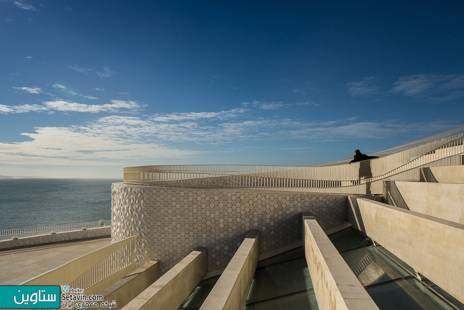 Fernando Guerra , طراحی بندر کشتی تفریحی , Leixões Cruise Terminal , پرتغال , ترمینال Leixões Cruise , ترمینال , Leixões Cruise , منحنی , Curves , Fernando Guerra , طراحی بندرگاه , بندر , بندرگاه , کشتی تفریحی ,  اسکله جنوبی , Matosinhos ,  اسکله کشتی ، امکانات , تفرجگاه ساحلی ، پارک علم و فناوری ، اتاق رویداد , رستوران , 2017 Building of the Year Awards , بندر , Portugal