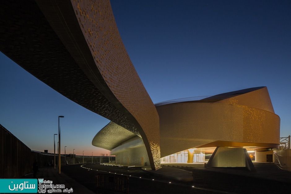 Fernando Guerra , طراحی بندر کشتی تفریحی , Leixões Cruise Terminal , پرتغال , ترمینال Leixões Cruise , ترمینال , Leixões Cruise , منحنی , Curves , Fernando Guerra , طراحی بندرگاه , بندر , بندرگاه , کشتی تفریحی ,  اسکله جنوبی , Matosinhos ,  اسکله کشتی ، امکانات , تفرجگاه ساحلی ، پارک علم و فناوری ، اتاق رویداد , رستوران , 2017 Building of the Year Awards , بندر , Portugal