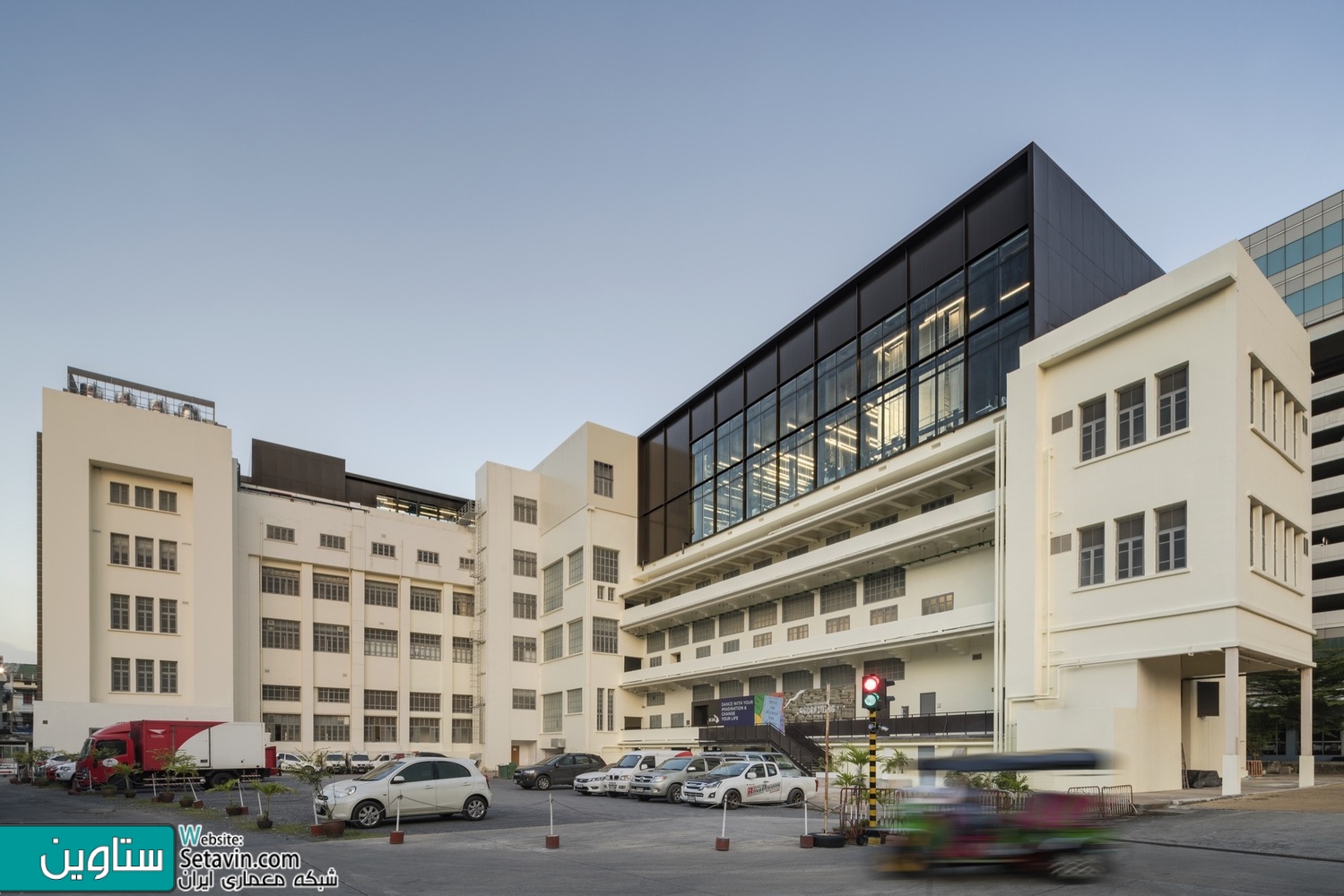 Thailand Creative and Design Center , مرکز خلاقیت و نوآوری تایلند , Department of Architecture  , تایلند , طراحی مرکز تحقیقات , W Workspace , مرکز خلاقیت , Twitee Vajrabhaya , مرکز نوآوری , TCDC , پروژه دولتی , Bangkok , Thailand , بانکوک , معماری , کتابخانه