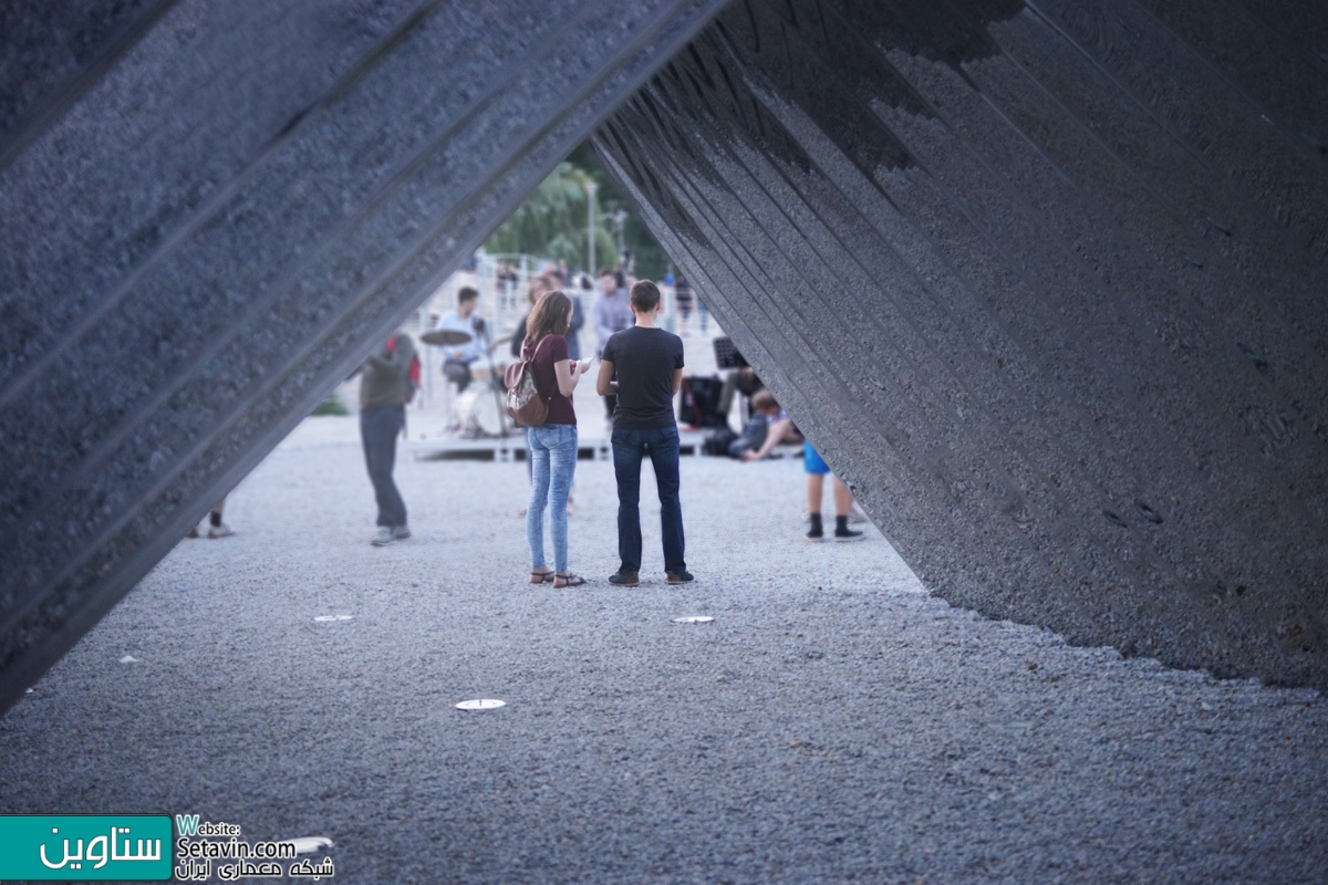 سازه قوسی فولادی پاویون NAWA , اثر تیم طراحی Oskar Zieta , لهستان , pavilion , غرفه قوسی ناوا , Wroclaw , Poland , غرفه , نمایشگاه , سازه قوسی فولادی , سازه قوسی , فولادی , متروم نمودن فولاد , فولاد , Oskar Zieta , المان معماری , المان های شهری , شبکه هنر و معماری , هنر و معماری , المان , ستاوین