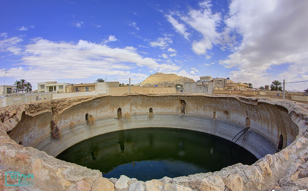 برکهٔ کَل , گنج‌البحر ,  آب‌ انبار تاریخی , دورهٔ قاجاریان , شهر گراش , گراش ,  آب‌انبار , رودخانهٔ فصلی پِئت ,  پِئت , استان فارس , برکهٔ کل , آب‌انبار نو مدور کبیر بی‌سقف