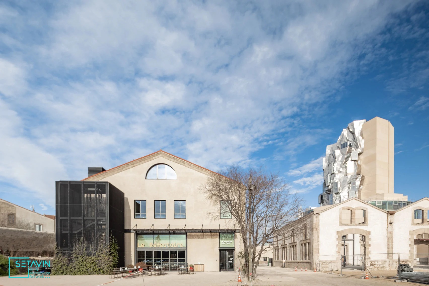 برج Luma Arles ،  فرانک گهری , Frank Gehry ، فرانسه , برج , Luma Arles ,  بنیاد لوما , مایا هوفمان , معماری , پاریس , اسمان خراش , برج , تاجر سرشناس سوئیسی , طراحی برج , طراحی معماری , شبکه هنر و معماری ستاوین , شبکه هنر و معماری , ستاوین ,