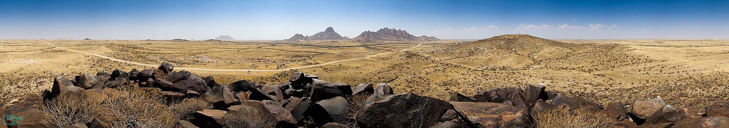 کویر , NAMIBIA , BEAUTIFUL AFRICA , کویر ساحلی , نامیب , AFRICA , آفریقا , کویر ساحلی نامیب , Namib Desert ، خواهر دوقلوی درک , درک , چابهار , پارک ملی نامیب - ناکلوفت , Namib-Naukluft , سسریم کانیون , Sesriem Canyon , دد ولی , Deadvlei , احل اسکلتی , Skeleton Coast , دیوار بلند , The Long Wall , زیبایی های جهان , جهان نما , ستاوین , جهان نمای ستاوین , شبکه هنر و معماری , شبکه هنر ,