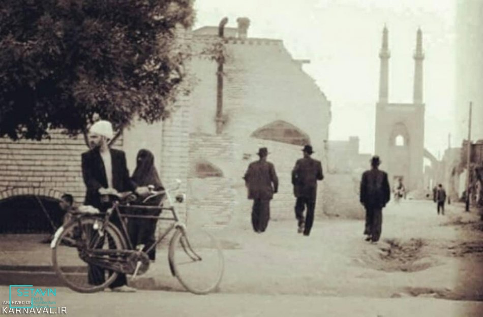 مسجد جامع , Jameh Mosque , مسجد , Yazd , جامع , ایران , یزد , استان یزد , جمعه شهرستان ، جامع عتیق , مسجد جمعه قدیم درده , جامع نو , سلجوقی , آل مظفر , تیموریان , صفویه , قاجاریه , علاء الدوله کالنجار , سید رکن الدین محمد قاضی , مساجد , معماری ایرانی , مردم ایران , دین اسلام , مساجد ایرانی , مسجدهای جهان اسلام , شبکه هنر و معماری ستاوین , بناهای تاریخی , جاذبه های گردشگری , شاهکارهای هنر معماری ایران , مسجد جامع شهر یزد , بلندترین مناره جهان , بلندترین مناره ,  مناره , محلۀ دل‌نواز فهادان , محلۀ قدیمی فهادان , مسجدجامع یزد , محل اجتماع مردم ,  مسجد عتیق