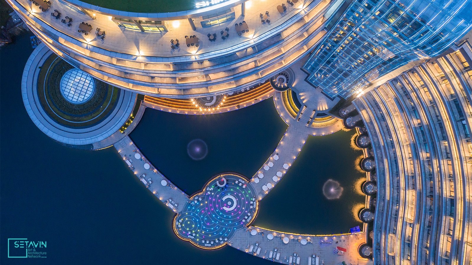 اولین هتل زیرزمینی دنیا , Quarry Hotel , هتل اینترکانتیننتال شانگهای واندرلند , InterContinental Shanghai Wonderland , هتل اینترکانتیننتال , هتل , اینترکانتیننتال , شانگهای واندرلند , شانگهای واندرلند , هتل زیرزمینی , China , چین , Shanghai , هتل لوکس , طراحی هتل , معماری هتل , معدن متروکه , سونگیجانگ , Songjiang ,