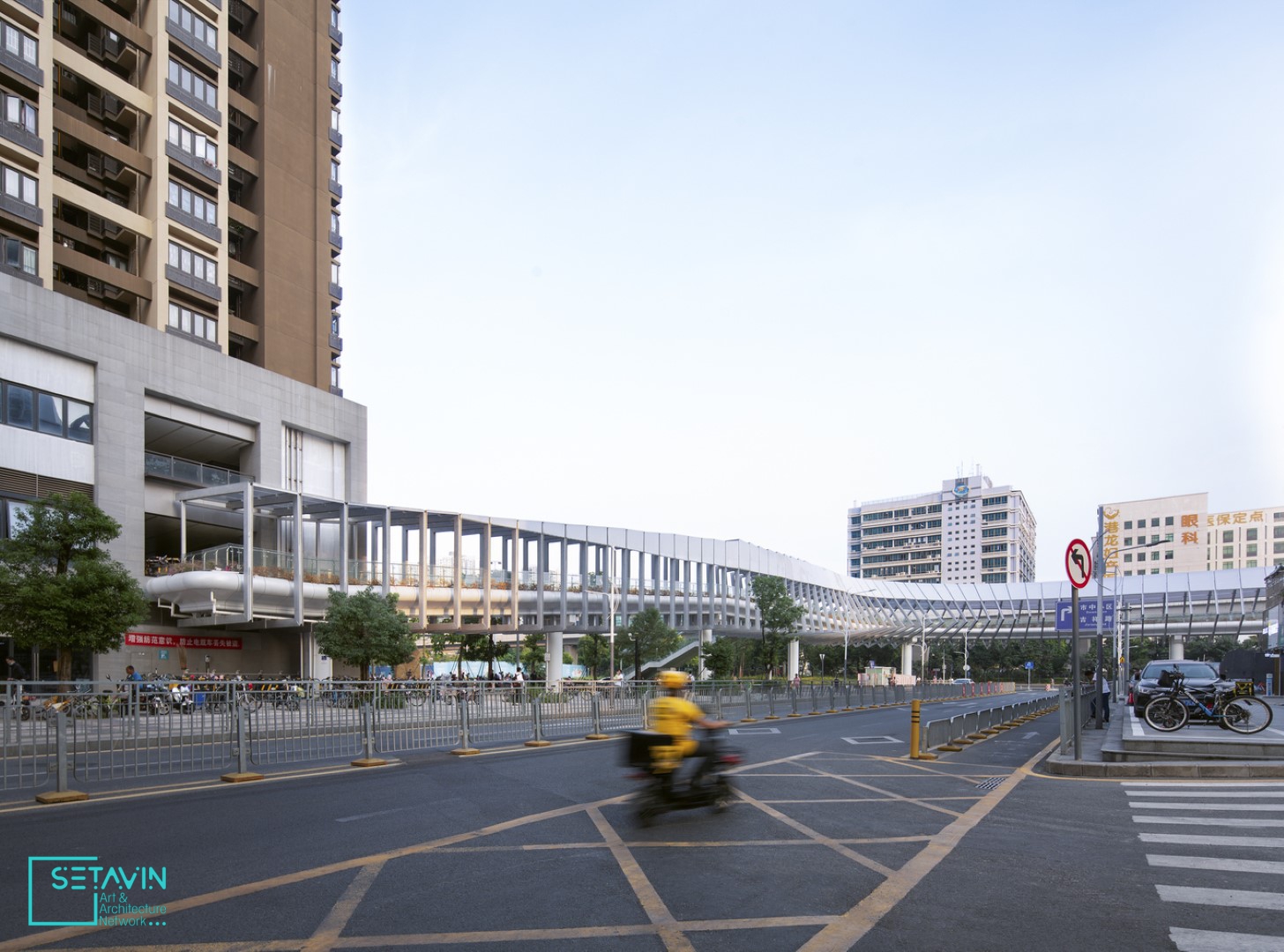 چین ، شنزن , Shenzhen , طراحی روگذر منطقه Longgang ، استودیو طراحی ، Longgang ، PUBLIC SPACE ، طراحی شهری ، PEDESTRIAN BRIDGE، فضای باز شهری، SHENZHEN , CHINA , فضای عمومی ,  پل هوایی