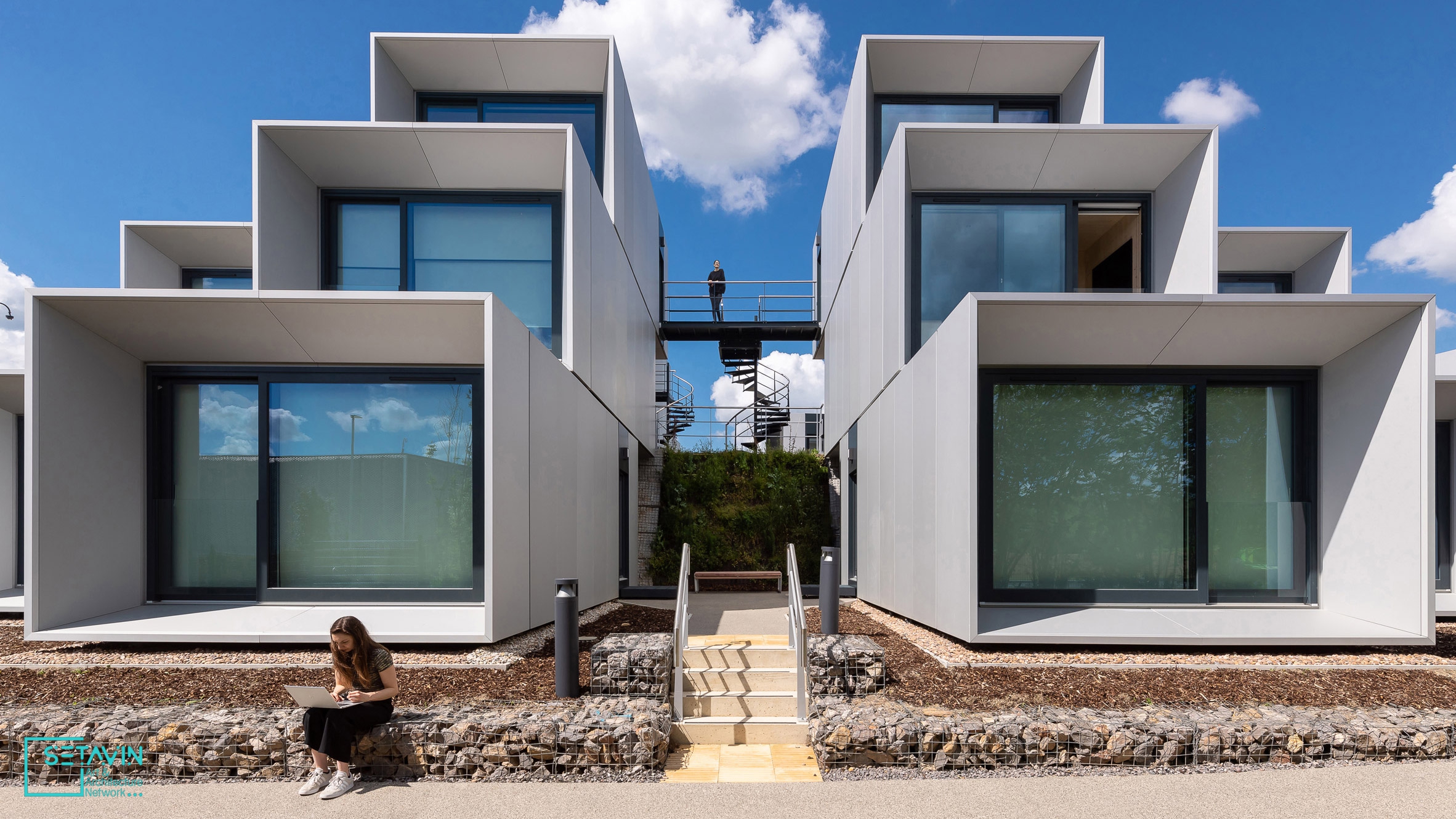 student housing , خوابگاه ، دانشجویی , Wooden architecture , معماری , cross-laminated timber , CLT , معماری مدولار , مسکن دانشجویی , آموزش مسکن , Dyson WilkinsonEyre , ساختمان های پیش ساخته , معماری چوبی , چوب چند لایه ,