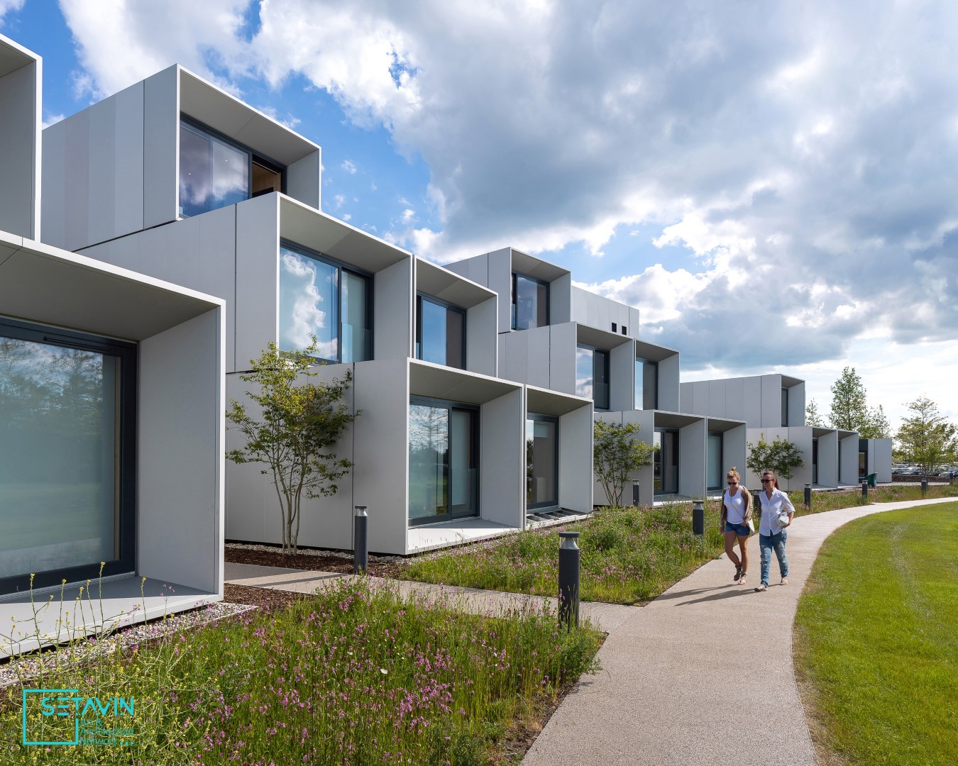 student housing , خوابگاه ، دانشجویی , Wooden architecture , معماری , cross-laminated timber , CLT , معماری مدولار , مسکن دانشجویی , آموزش مسکن , Dyson WilkinsonEyre , ساختمان های پیش ساخته , معماری چوبی , چوب چند لایه ,