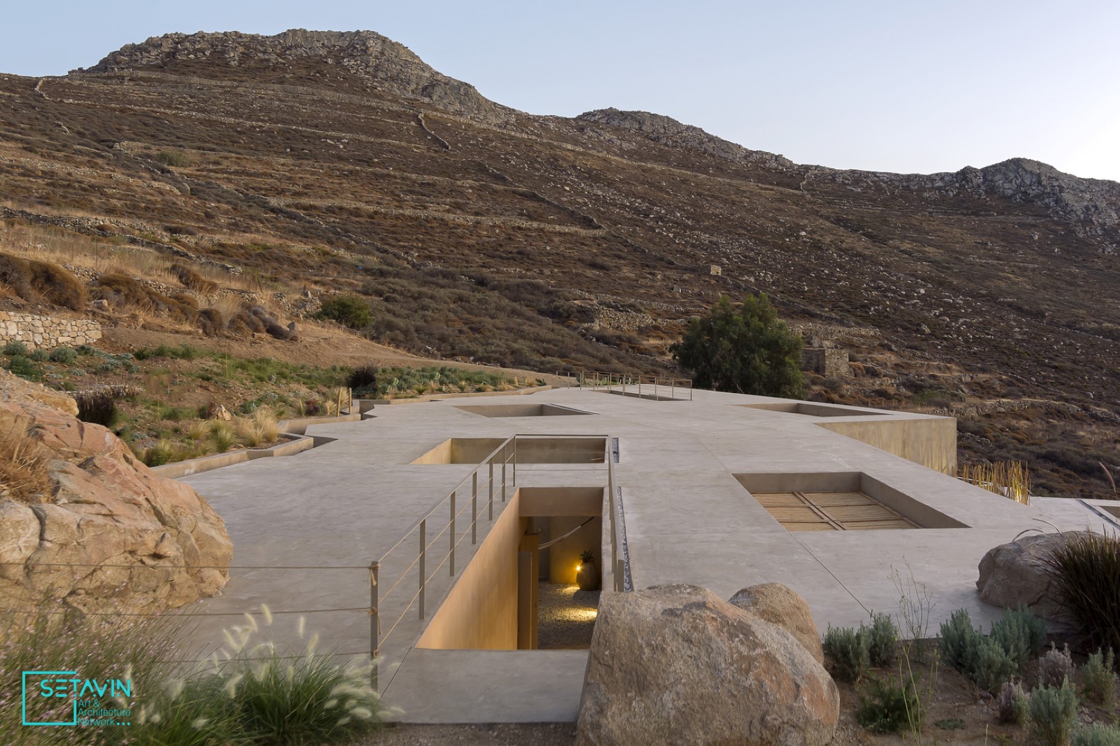 هتل , Homa Vagia Summer House ، اقامتگاه , MOLD Architects ، یونان , مسکونی , GREECE , کوهستانی , boutique hotel , بوتیک هتل , small boutique hotel , بوتیک ، بوتیک هتل کوچک , boutique , اقامتی , hotel , پروژه های معماری , هنر و معماری