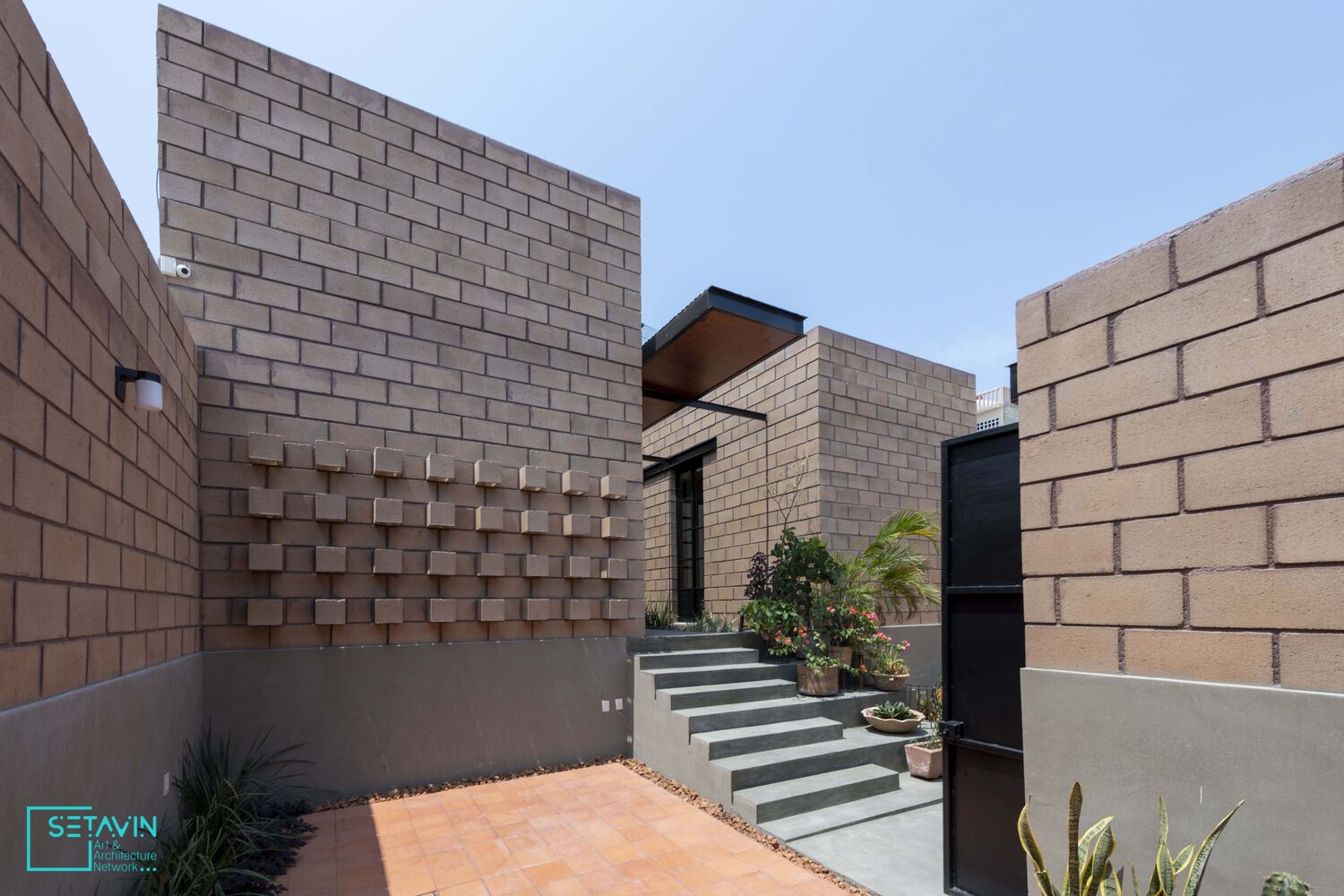 خانه Manantial ، اثر تیم طراحی Apaloosa Estudio de Arquitectura y Diseno ، مکزیک , مسکونی , طراحی ویلا , آجری , ویلا , طراحی معماری