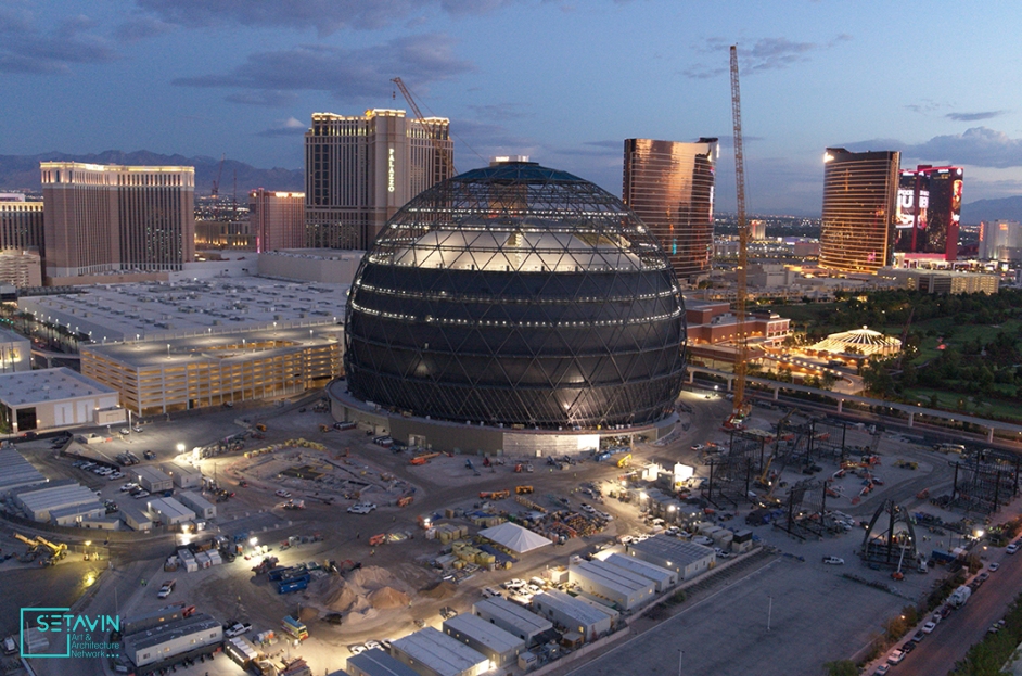 کره مجتمع رفاهی ونیشین , Sphere at The Venetian Resort , کره , Architecture , مجتمع رفاهی , Sphere , اسفیر , Madison Square Garden ,  سازه کروی شکل , MSG Sphere , دفتر معماری تخصصی Populous , بزرگترین سازه کروی جهان , کره غول پیکر , Venetian Resort ,  دفتر معماری , Populous , آمریکا , HallLED , کرده ال ای دی , لاس وگاس , Media Architecture , معماری رسانه ای , Las Vegas , مرکز فرهنگی , Event Space , سالن همایش ها , مدیسون اسکوئر گاردن اینترتینمنت , مکان‌های باشکوه , Event Hall , بزرگ ترین صفحه نمایش , Screens , بزرگترین ال ای دی , کنسرت , سالن کنسرت , Hello World