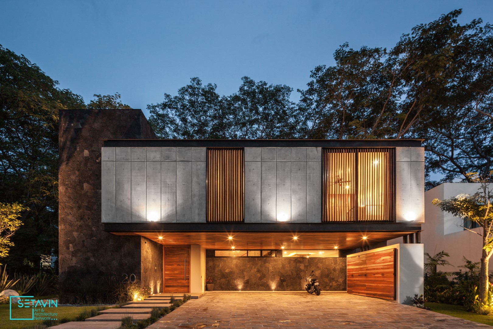 خانه Hilca ، اثر تیم طراحی Di Frenna Arquitectos ، مکزیک , Mexico , مسکونی , Colima , هنر و معماری , Residential Architecture , سایت معماری , Built Projects , پروژه های ساخته شده , پروژه های منتخب , Houses , ویلا , طراحی مسکونی , wood, natural stone , چوب , سنگ طبیعی , خانه