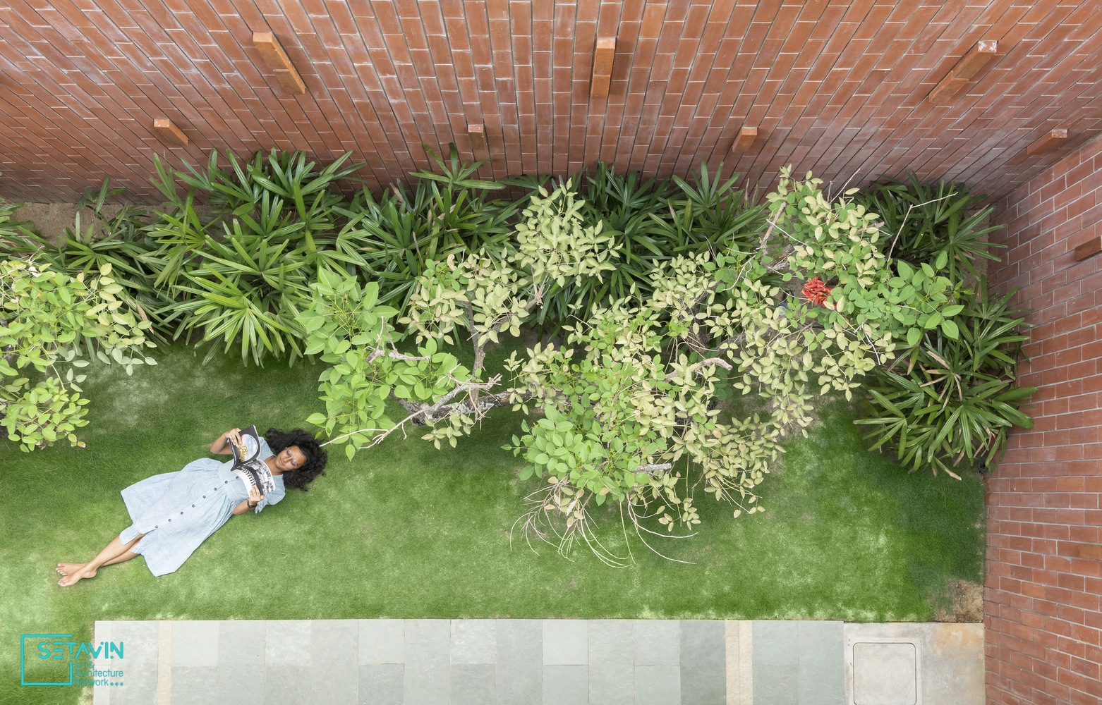 خانه , Big-Little ، طراحی معماری , Kamat , Rozario , هند , پروژه ها , Projects , پروژه های ساخته شده , Built Projects , پروژه های منتخب , Residential Architecture , معماری مسکونی , Houses , خانه , بنگالورو , Bengaluru , هند , India , هنر و معماری , ستاوین