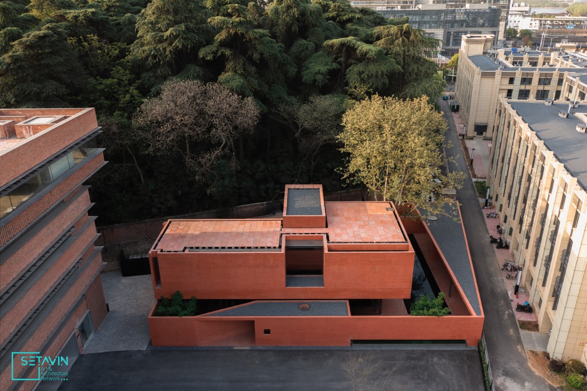 مرکز نمایشگاهی , Mix Architecture ,نمایشگاه , Projects , مرکز فرهنگی , Cultural Architecture , موزه , Museums , چین , China , مرکز فرهنگی Red Box ، پروژه های معماری , Mix Architecture , جعبه قرمز , کارخانه ماشین آلات رزمی نانجینگ , نانجینگ ,