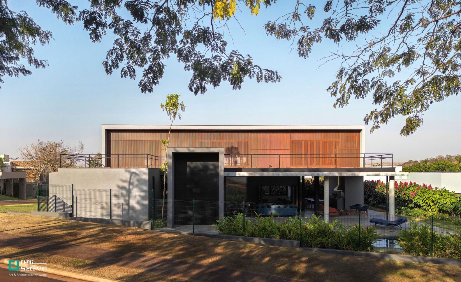 خانه BETA ، اثر تیم طراحی Mariana Orsi Arquitetura و Design ، برزیل , Built Projects , پروژه های ساخته شده , Residential Architecture , معماری مسکونی , Selected Projects , ریبیرائو پرتو , Ribeirao Preto , خانه ها , Houses , ستاوین , شبکه معماری , هنر و معماری , وب سایت معماری ,  happy home , ویلا , مسکونی , Casa Beta ,