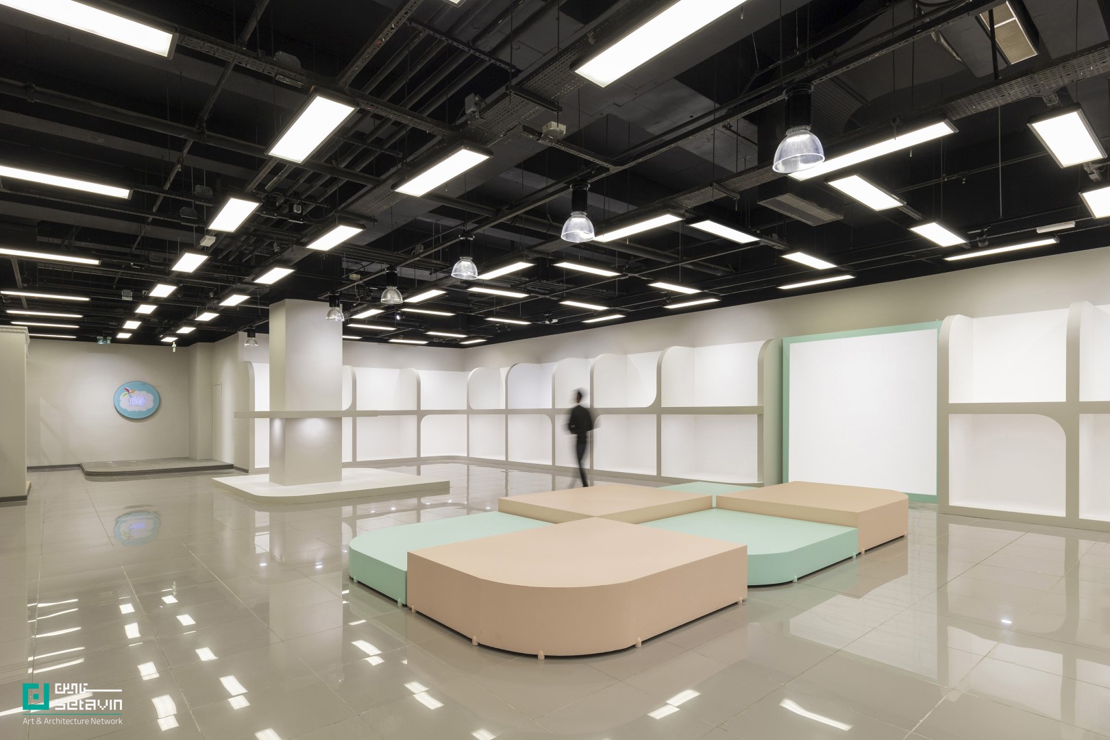 دنیای کودک ، شعبه سیتی سنتر ، دفتر معماری شباهنگ ، اصفهان , Kid s World , شباهنگ , Shabahang Architecture Office , معماری ستاوین , City Center Branch , طراحی فروشگاه ، City Center ، شهر اصفهان , Esfahan , معماری اصفهان , Architecture Office , رسانه ستاوین , هنر و معماری