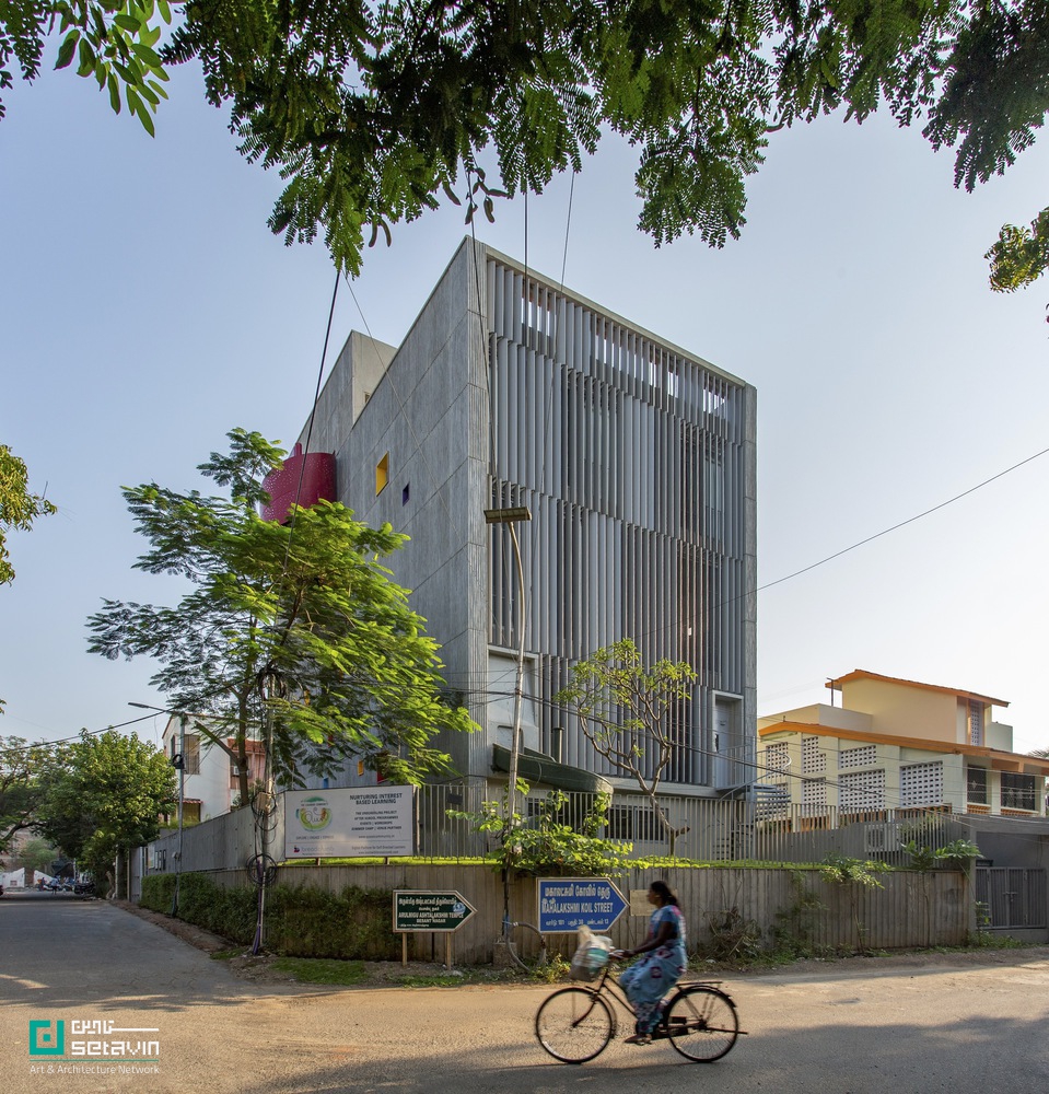 مدل‌سازی اطلاعات ساختمان، BIM در هند، چالش‌های BIM، معماری دیجیتال، فناوری در ساخت‌وساز، طراحی معماری، برنامه‌ریزی ساخت‌وساز، شهرهای هوشمند، پروژه‌های زیرساختی، راهکارهای ترکیبی BIM، مهندسی معماری هند، آینده ساخت‌وساز در هند