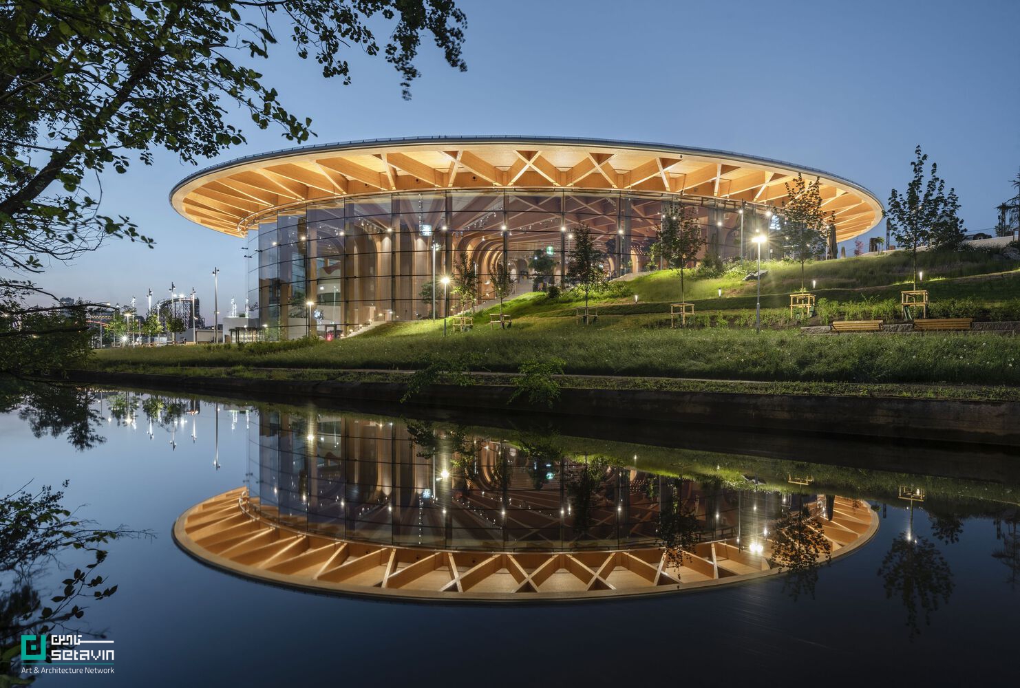 مرکز تجربه ولوو، World of Volvo، معماری چوبی، Henning Larsen، فرهنگی-نمایشی، Allemansrätten، گوتنبرگ، تجربه برند ولوو، سازه glulam، CLT