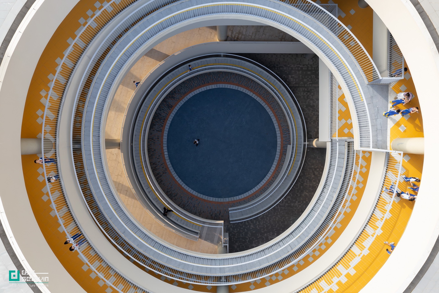 مدرسه ویلونگ, Weilong School, منگ یان, URBANUS, معماری آموزشی, طراحی مدرسه, معماری شنژن, Hakka walled houses, طراحی فرامحلی, فضای عمومی, school design, urban design, placemaking, Lingnan landscape