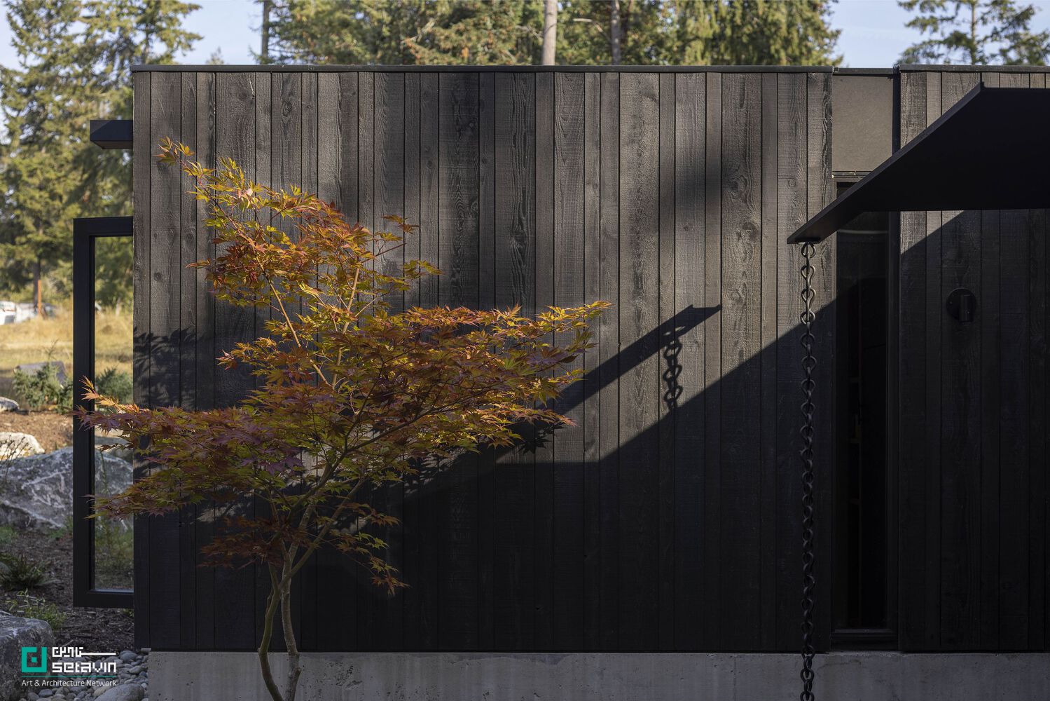 معماری مسکونی، خانه لانگ‌برنچ، معماری در طبیعت، معماری پایدار، معماری معاصر، طراحی خانه، معماری آمریکا، شبکه هنر و معماری ستاوین، Residential Architecture, Longbranch Residence, mwworks, Sustainable Architecture, Contemporary House, Architecture in Nature, Modern Residential Design