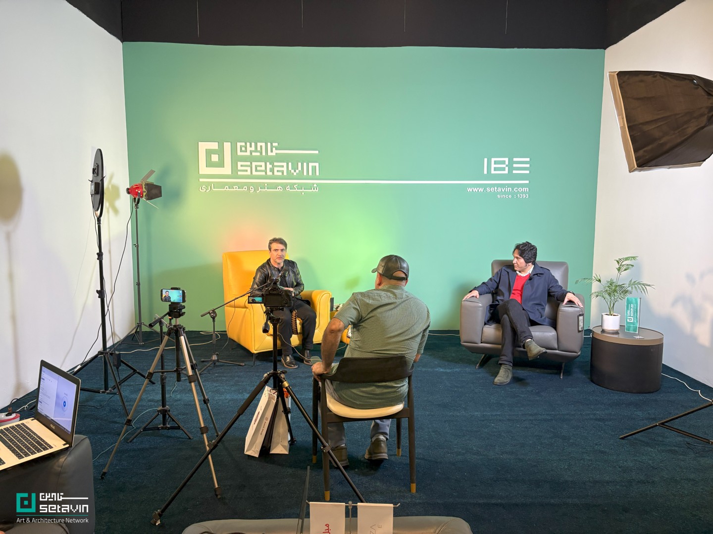 شبکه هنر و معماری ستاوین , هاب رسانه ای رویداد بنای ایده آل سه , مشهد , هاب رسانه ای , رویداد بنای ایده آل سه , پشت‌صحنه یک رسانه تخصصی ,  گفت‌وگو ,  استودیوی زنده معماری , معماری , ستاوین , غرفه ستاوین , نمایشگاه ستاوین , پاویون ستاوین , شبکه هنر و معماری , ستاوین ، غرفه , رسانه زنده ، بنای ایده آل سه ، خراسان بزرگ ، چالش های روز معماری مشهد , معماری مشهد