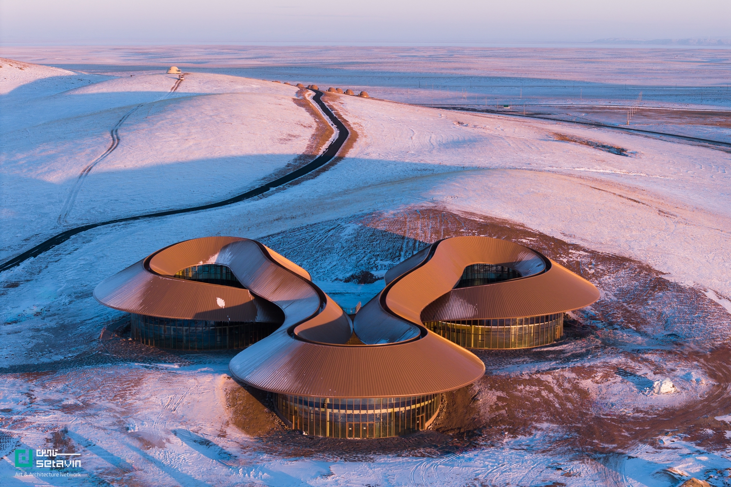 مرکز فرهنگی چند منظوره Volcano-In اثر تیم طراحی معماری PLAT ASIA واقع در چین ، منطقه Xilingol League