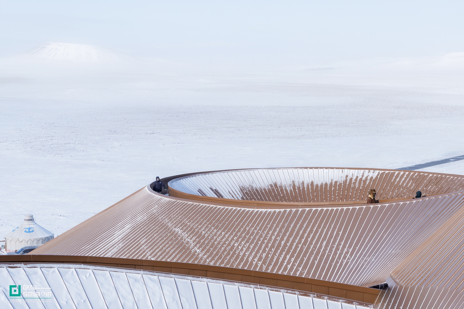 مرکز فرهنگی چند منظوره Volcano-In اثر تیم طراحی معماری PLAT ASIA واقع در چین ، منطقه Xilingol League