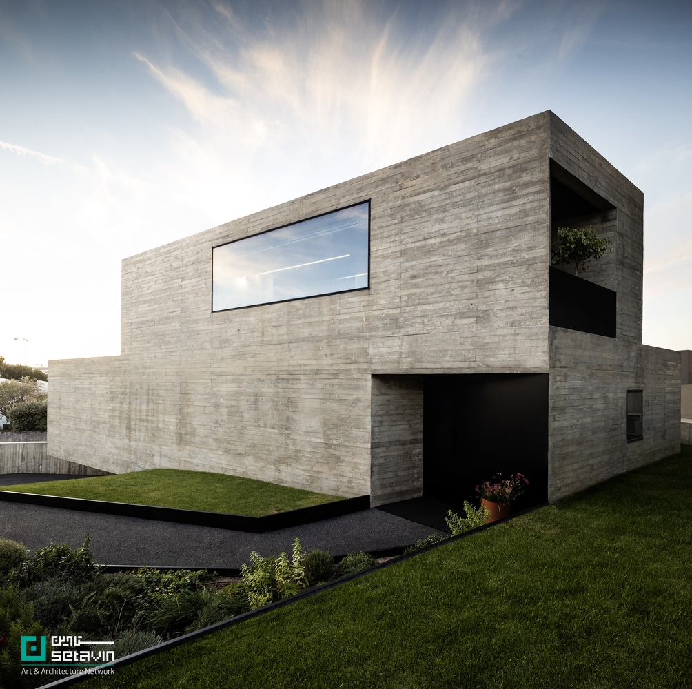 خانه JA مسکونی مدرن اثر تیم معماری eOp arquitectura e design واقع در پرتغال