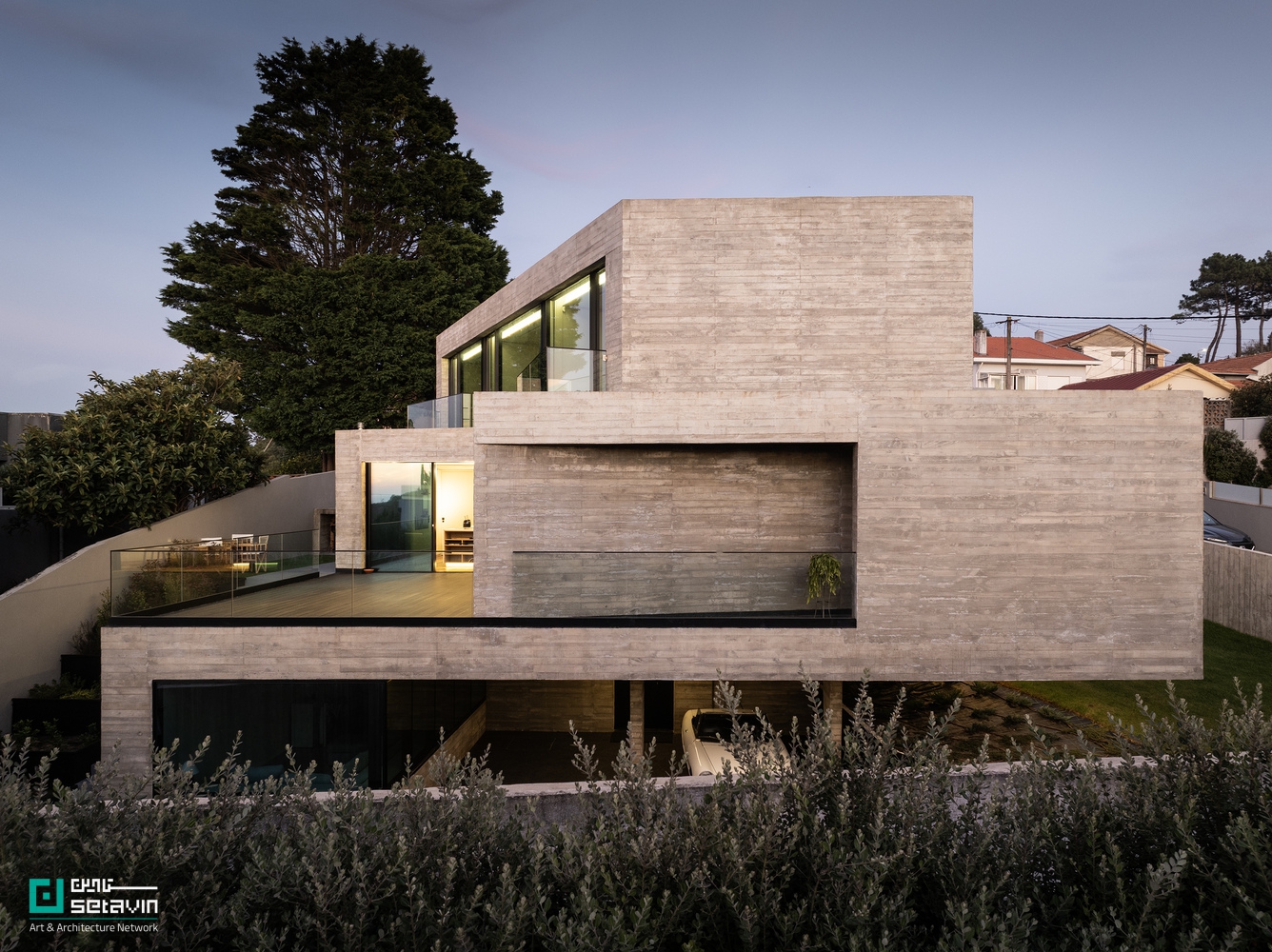 خانه JA مسکونی مدرن اثر تیم معماری eOp arquitectura e design واقع در پرتغال