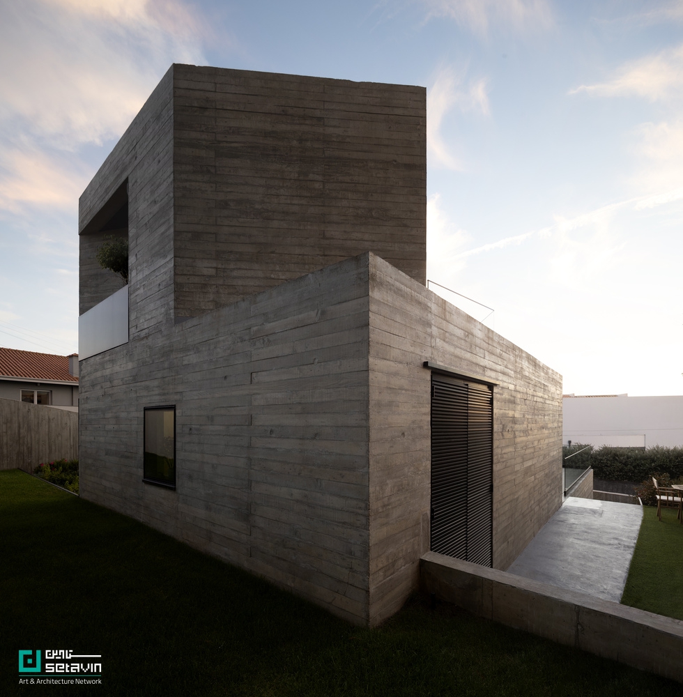 خانه JA مسکونی مدرن اثر تیم معماری eOp arquitectura e design واقع در پرتغال