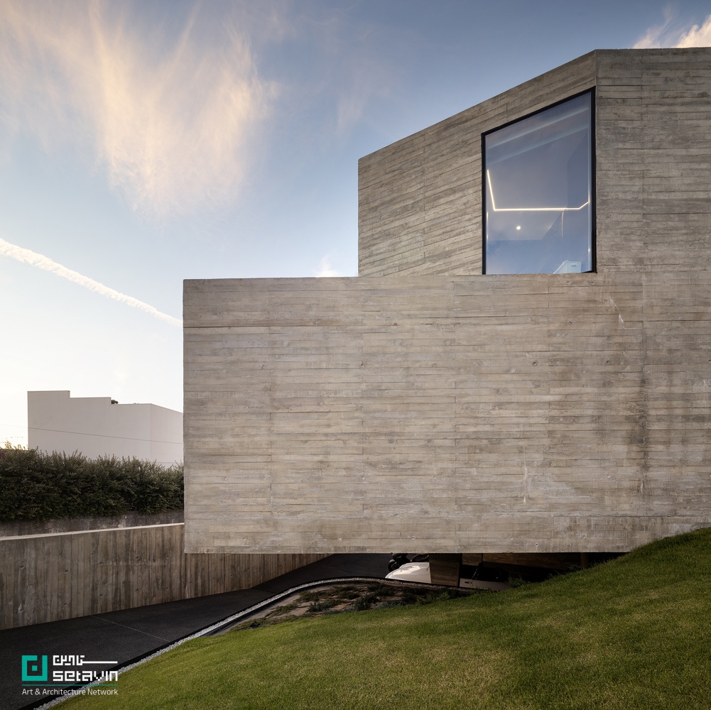 خانه JA مسکونی مدرن اثر تیم معماری eOp arquitectura e design واقع در پرتغال