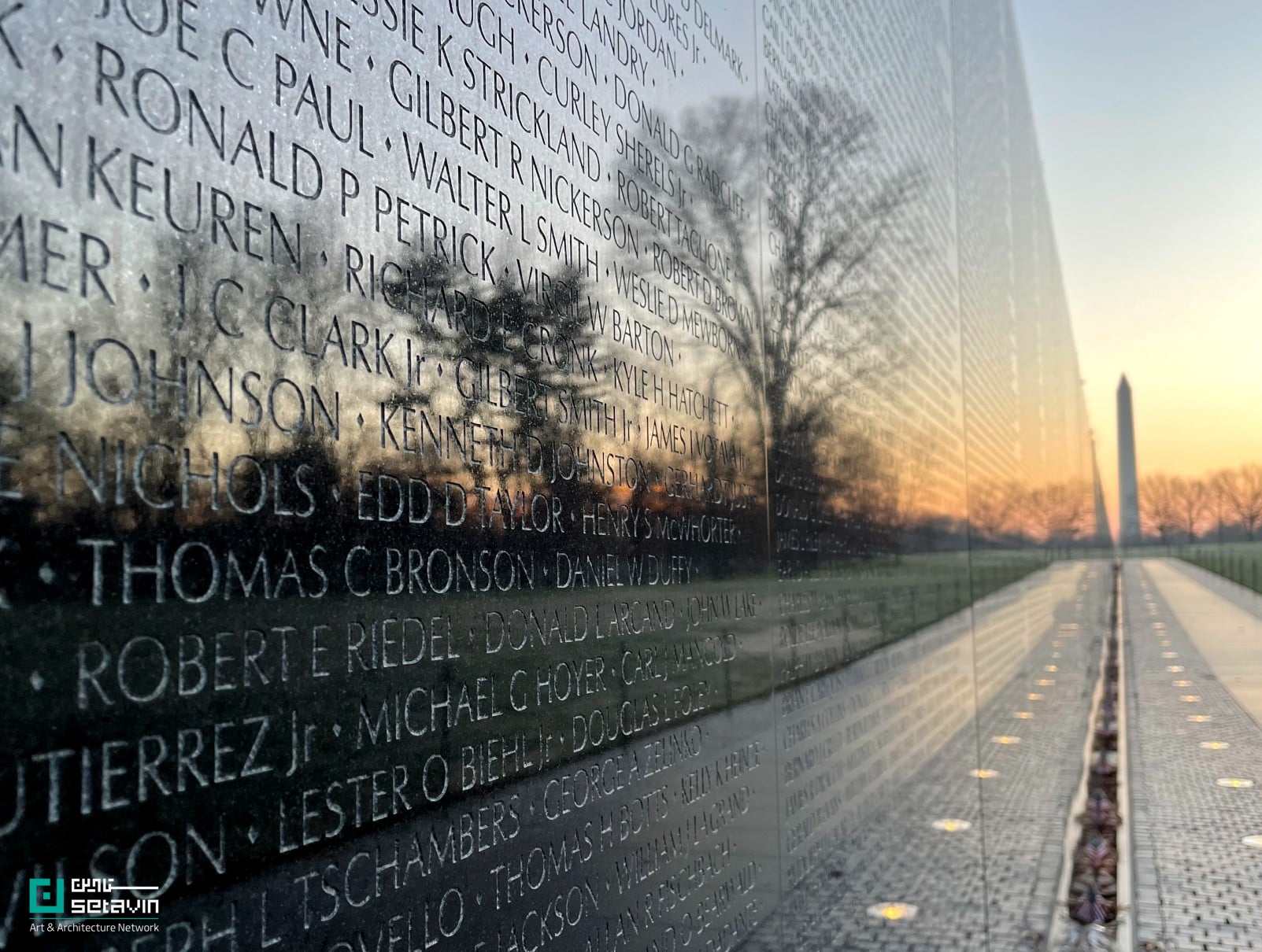 بررسی ۱۲ نمونه شاخص معماری حافظه در جهان؛ از یادمان جنگ ویتنام تا موزه ۹/۱۱، پروژههایی که از تحولات تاریخی و اجتماعی شکل گرفتهاند.