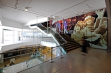 بررسی ۱۲ نمونه شاخص معماری حافظه در جهان؛ از یادمان جنگ ویتنام تا موزه ۹/۱۱، پروژههایی که از تحولات تاریخی و اجتماعی شکل گرفتهاند.