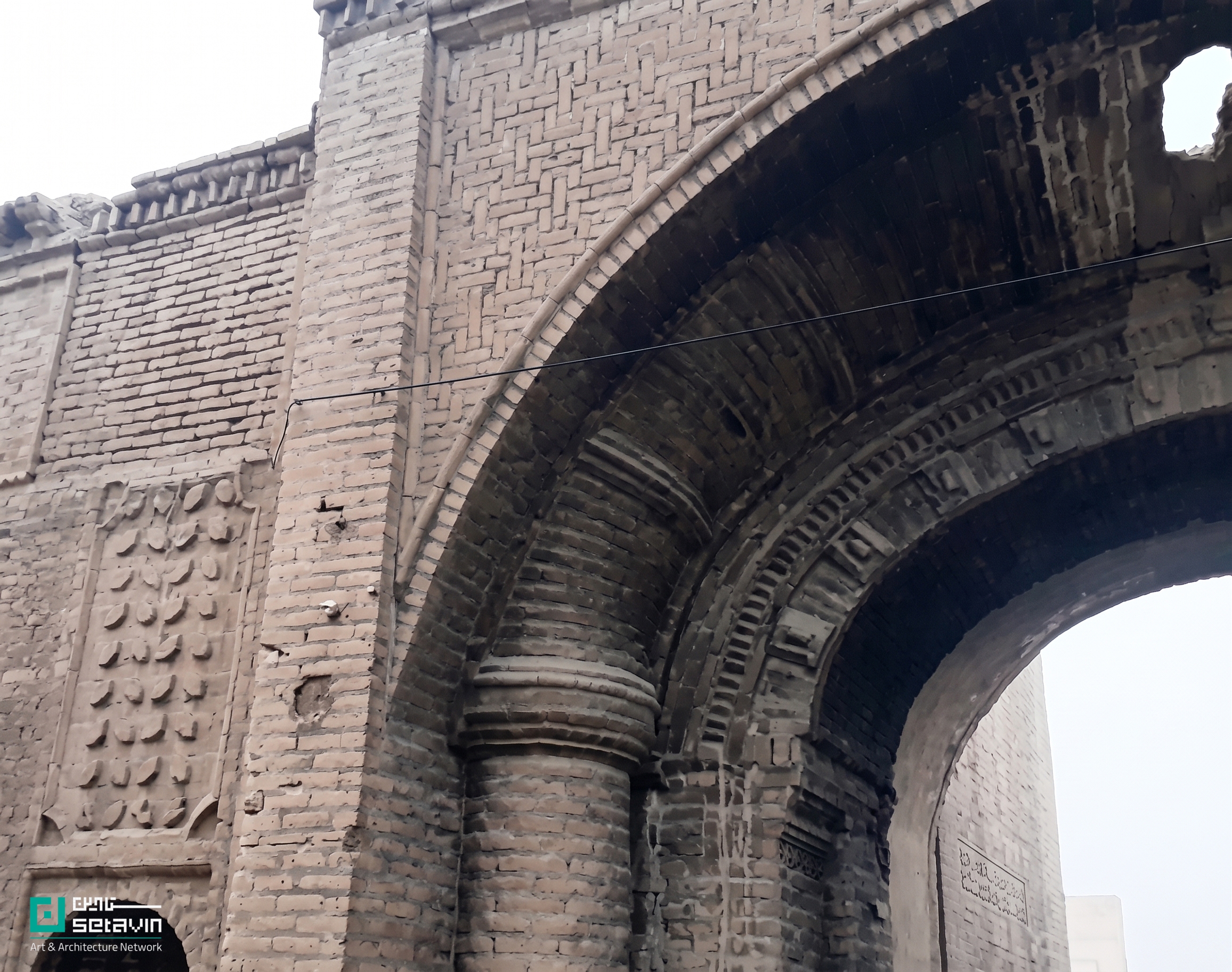 سبزوار، کاروانسرای روسها، میراث فرهنگی، تخریب ابنیه تاریخی، بافت تاریخی سبزوار، معماری معاصر ایران، حفاظت از میراث، حقوق معماری، Sabzevar, Russian Caravanserai, Architectural Heritage, Historical Preservation, Cultural Property
