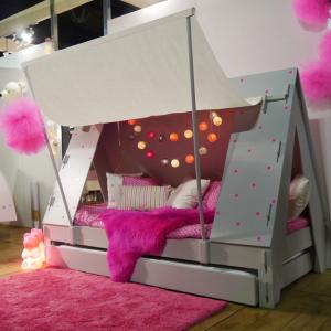 تصویر - زندگی در کمپ و چادر را برای کودکانتان به ارمغان بیاورید. - معماری