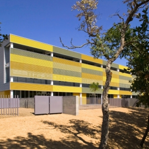 عکس - مدرسه ابتدایی Puig de les Cadiretes اثر تیم معماری Jaume Valor، Marc Obradó و . . . ، اسپانیا