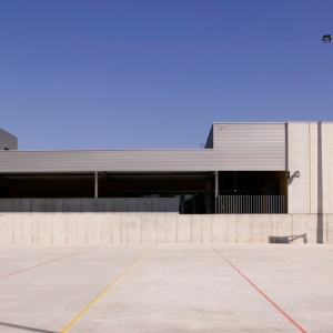 تصویر - مدرسه ابتدایی Puig de les Cadiretes اثر تیم معماری Jaume Valor، Marc Obradó و . . . ، اسپانیا - معماری