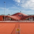 عکس - طراحی خلاقانه و چندمنظوره سقف باشگاه تنیس