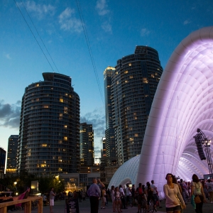 تصویر - فستیوال موسیقی تورنتو در پاویون Ontario، اثر تیم معماری Tectoniks ، کانادا - معماری