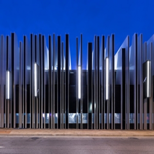 تصویر - نمای زیبای مرکز فرهنگی مادرید ،اثر تیم معماری A-cero ، اسپانیا - معماری
