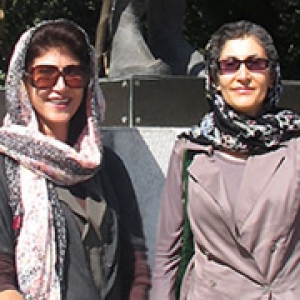 عکس - خواهران ایرانی - امریکایی میهمان سمینار معماری معاصر ایران