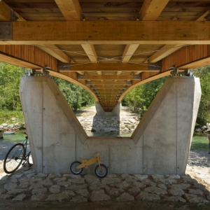 تصویر - پل زیبای دوچرخه بر روی رودخانه Sava ، اثر تیم طراحی dans arhitekti، اسلوونی - معماری