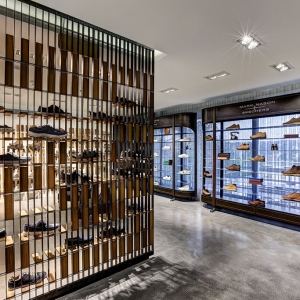 تصویر - فروشگاه کفش Skechers TR ، اثر تیم طراحی Zemberek Design ، ترکیه - معماری