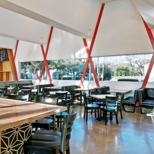 تصویر - رستوران Torchy’s Tacos ، اثر تیم معماری Chioco Design , تگزاس ، آمریکا - معماری