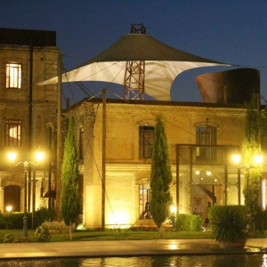 تصویر - نگاهی به گالری تاروپود زمان در شیراز - معماری
